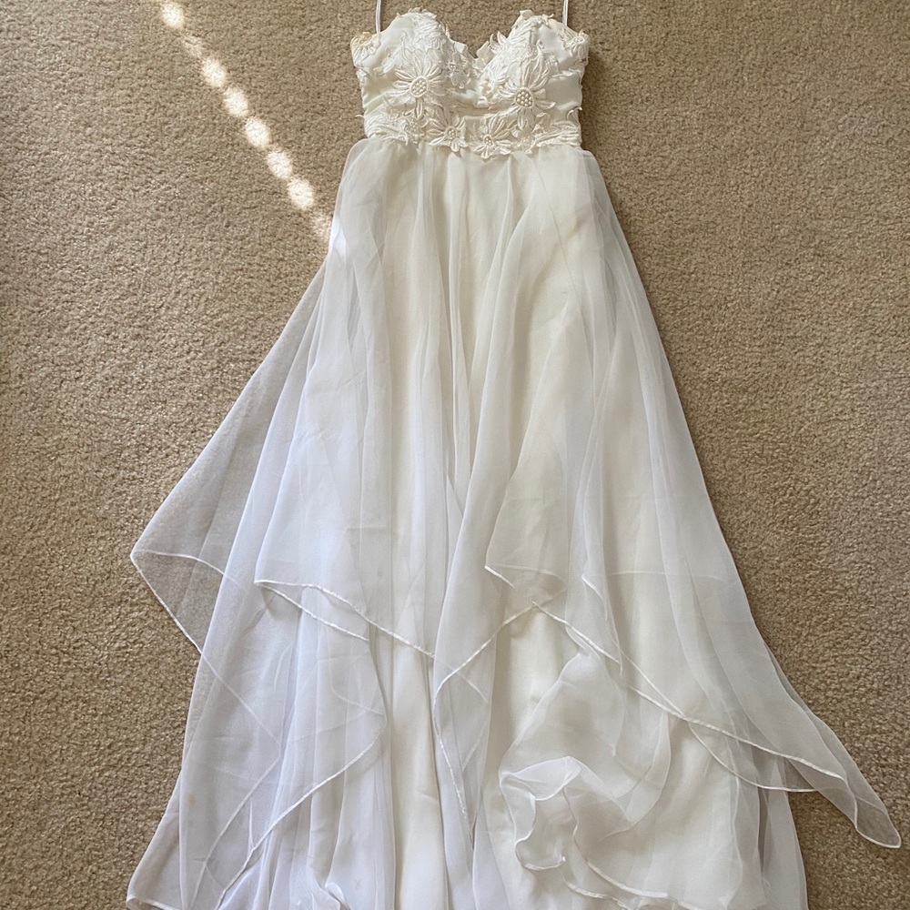 Vintage wedding dress size 6